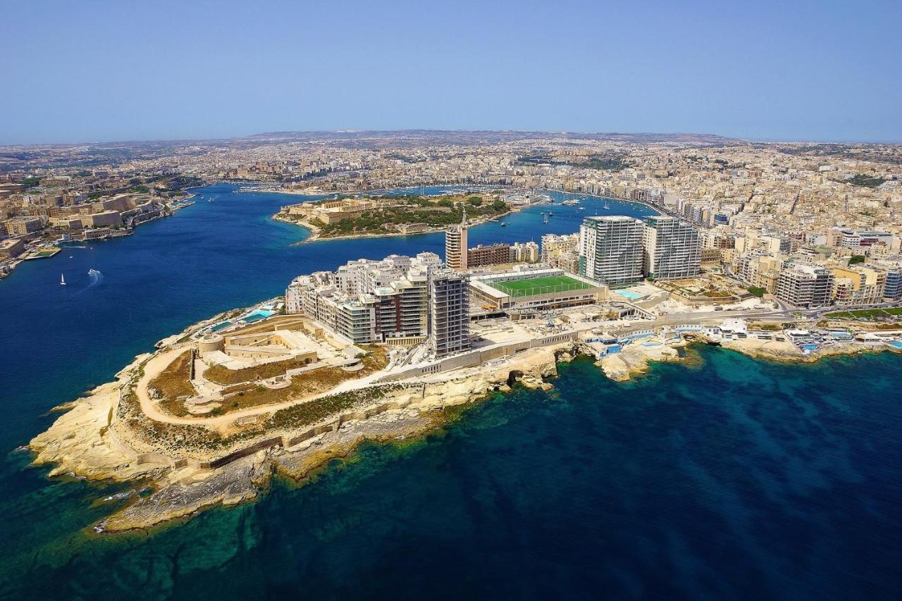 Modern Seaview Apartment In A Prime Location Sliema Dış mekan fotoğraf